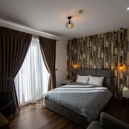 Hotel Aleksander 2 *