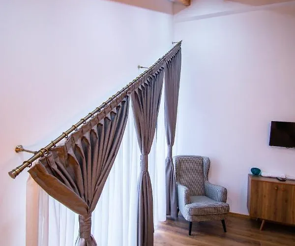 Aleksander 2 Hotel