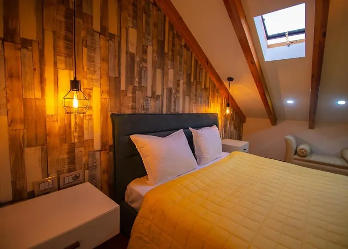 Aleksander 2 Hotel Korce