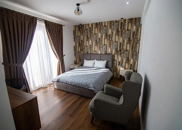 Aleksander 2 Hotel *